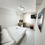 Efendi Hotel *